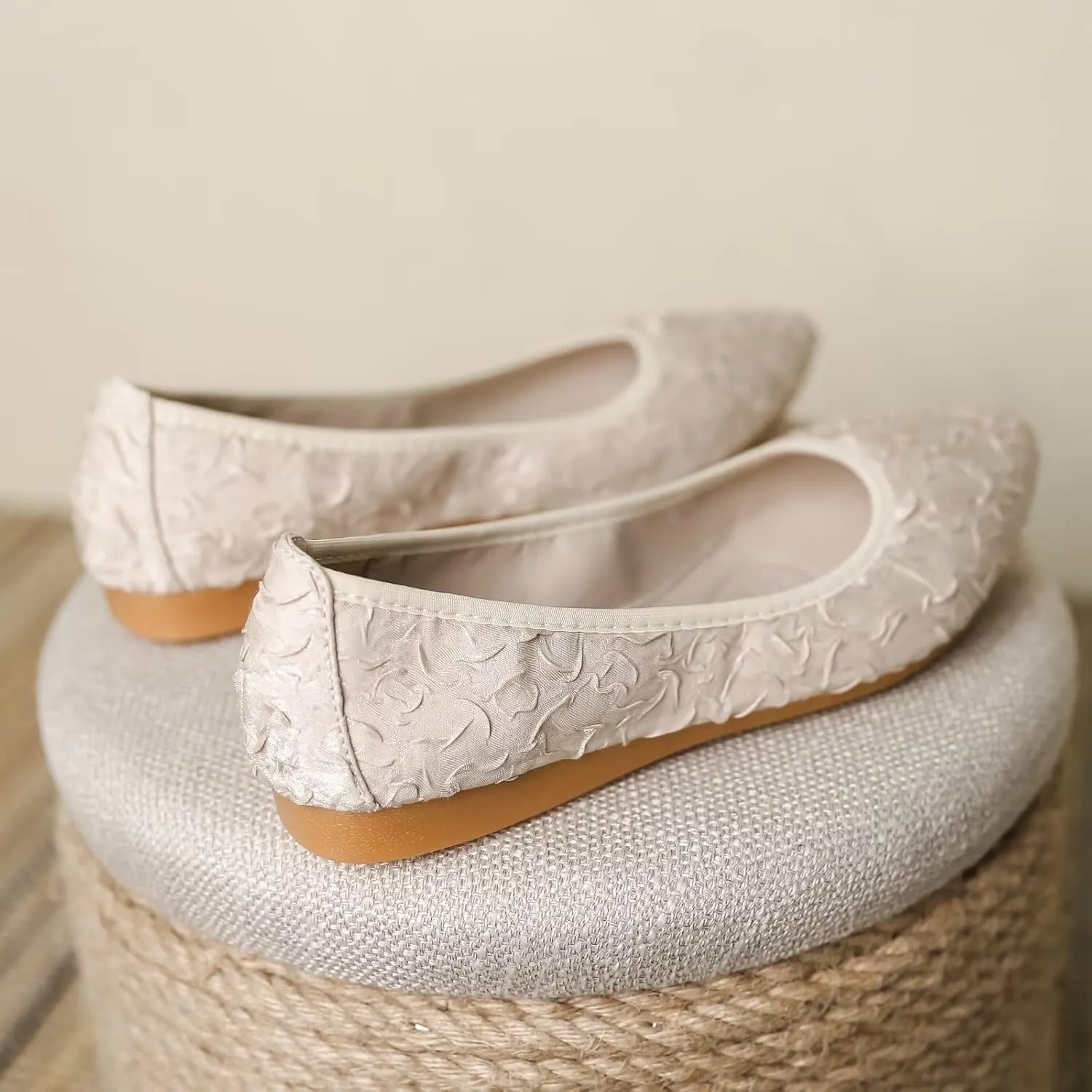 INEELUYI Soft Ballets Flats for Women Pointy Toe Comfortable Dress Ballerina Flats Shoes
