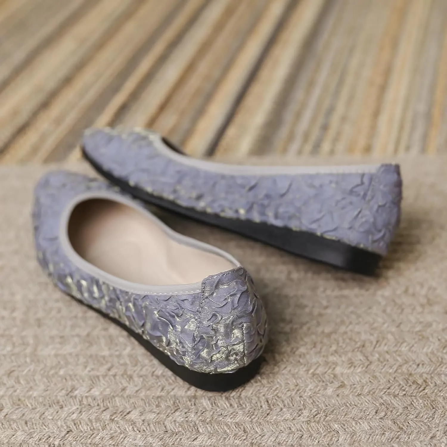 INEELUYI Soft Ballets Flats for Women Pointy Toe Comfortable Dress Ballerina Flats Shoes