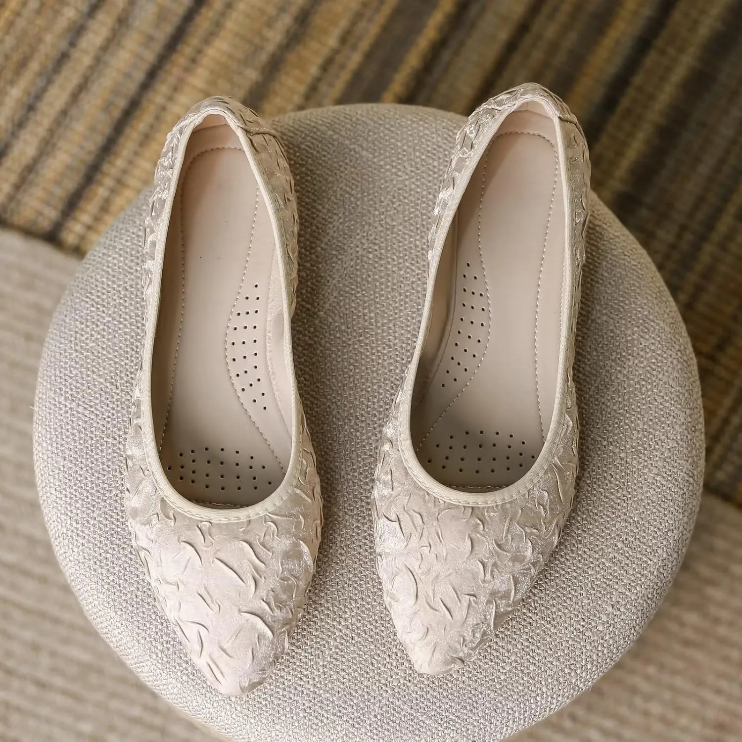 INEELUYI Soft Ballets Flats for Women Pointy Toe Comfortable Dress Ballerina Flats Shoes