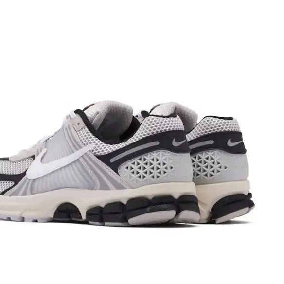 Nike Vomero 5 Light Bone Black