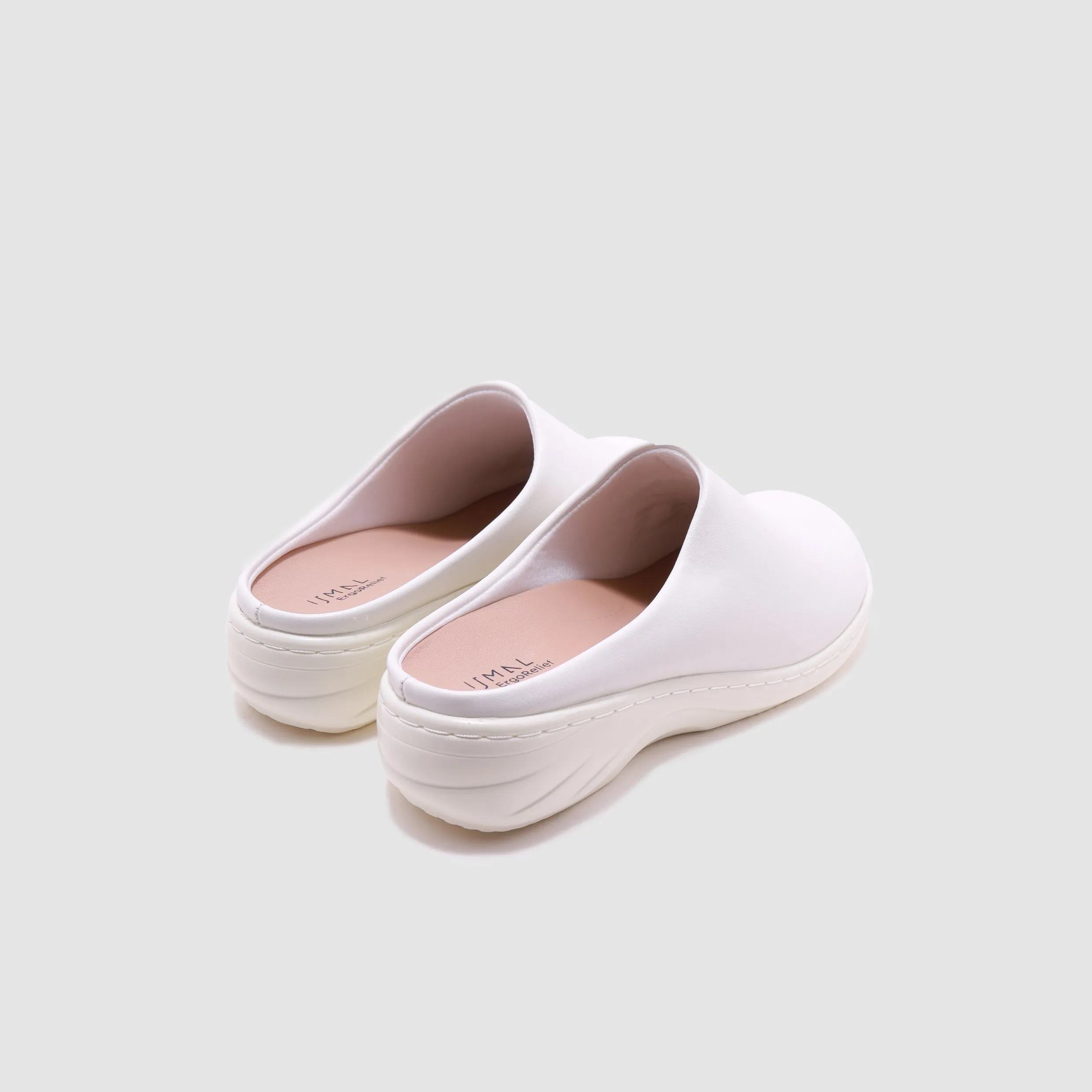 Nora Mules