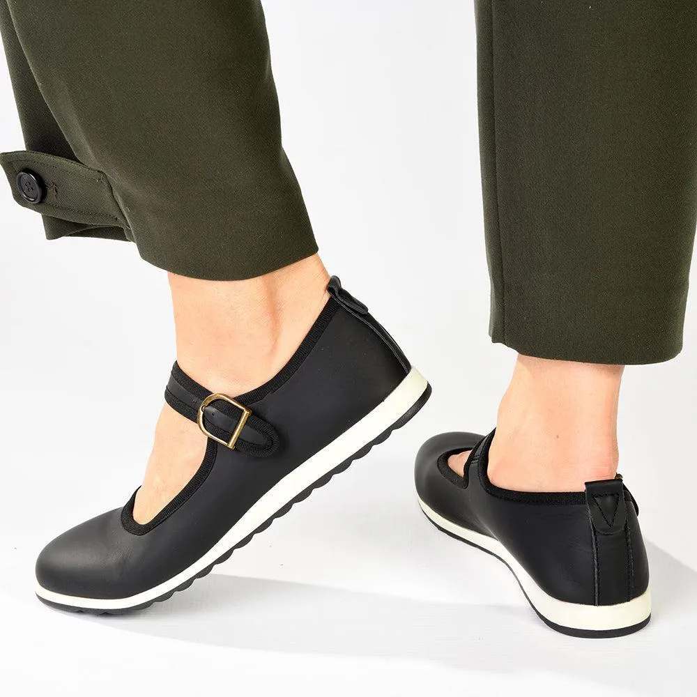 Soft Style By Hush Puppies Haleem Flats - Black