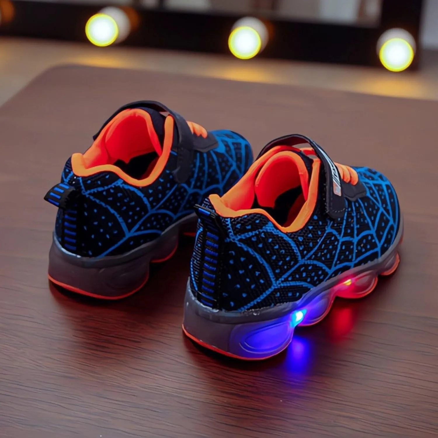 Toddler Kids Light Up Shoes LED Luminous Trainers Mesh Breathable Walking Sneakers for Boys Girls
