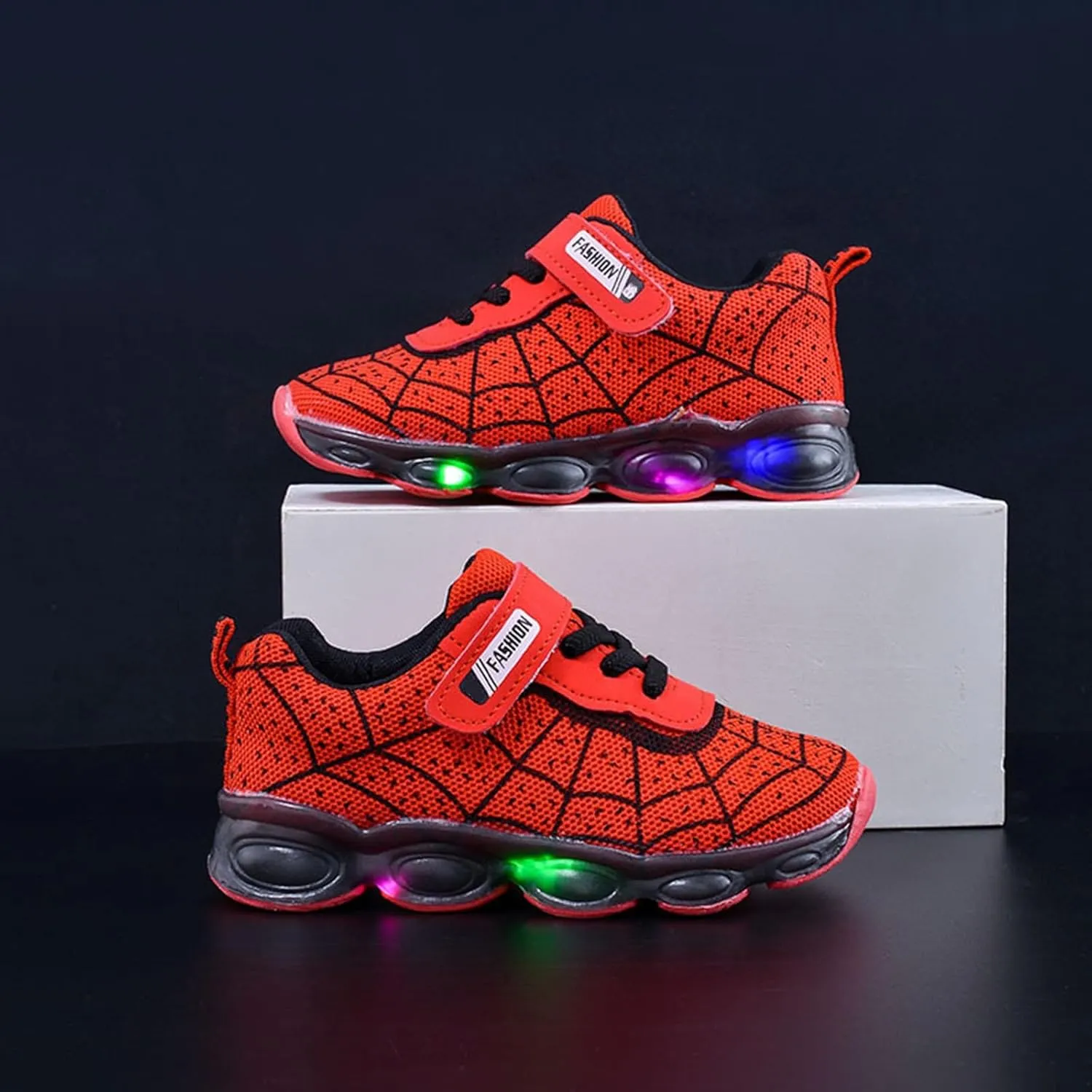Toddler Kids Light Up Shoes LED Luminous Trainers Mesh Breathable Walking Sneakers for Boys Girls
