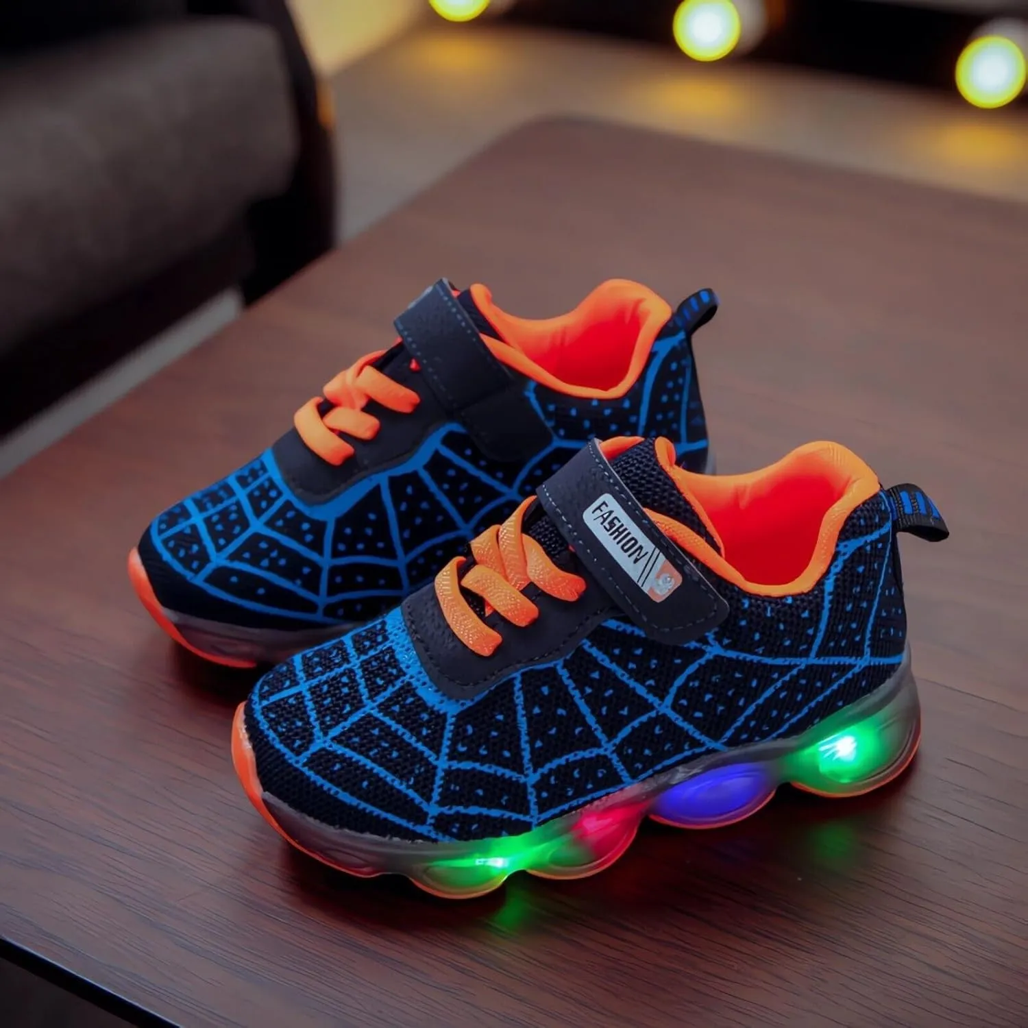 Toddler Kids Light Up Shoes LED Luminous Trainers Mesh Breathable Walking Sneakers for Boys Girls